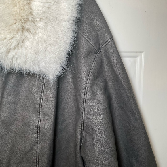Fur collar Jacket - Picture 2 of 8
